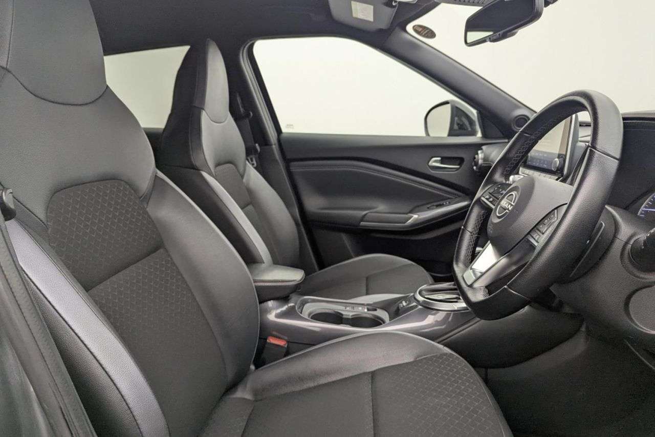 A 2023 NISSAN JUKE 1.0 DIG-T N-Connecta SUV 5dr Petrol DCT Auto Euro 6 (s/s) (114 ps) Award Wi A 2023 NISSAN JUKE 1.0 DIG-T N-Connecta SUV 5dr Petrol DCT Auto Euro 6 (s/s) (114 ps) Award Wi