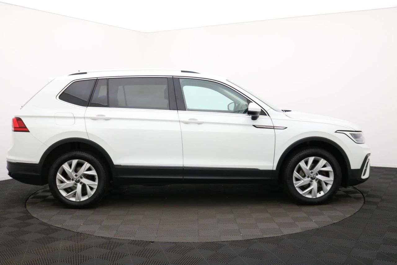 A 2022 VOLKSWAGEN TIGUAN ALLSPACE 1.5 TSI Life SUV 5dr Petrol DSG Euro 6 (s/s) (150 ps) Award Winning 5 Star A 2022 VOLKSWAGEN TIGUAN ALLSPACE 1.5 TSI Life SUV 5dr Petrol DSG Euro 6 (s/s) (150 ps) Award Winning 5 Star