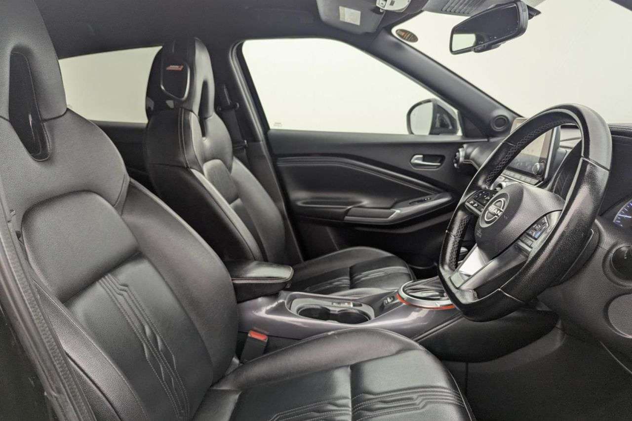 A 2022 NISSAN JUKE 1.0 DIG-T Tekna SUV 5dr Petrol DCT Auto Euro 6 (s/s) (117 ps) Award Winning A 2022 NISSAN JUKE 1.0 DIG-T Tekna SUV 5dr Petrol DCT Auto Euro 6 (s/s) (117 ps) Award Winning