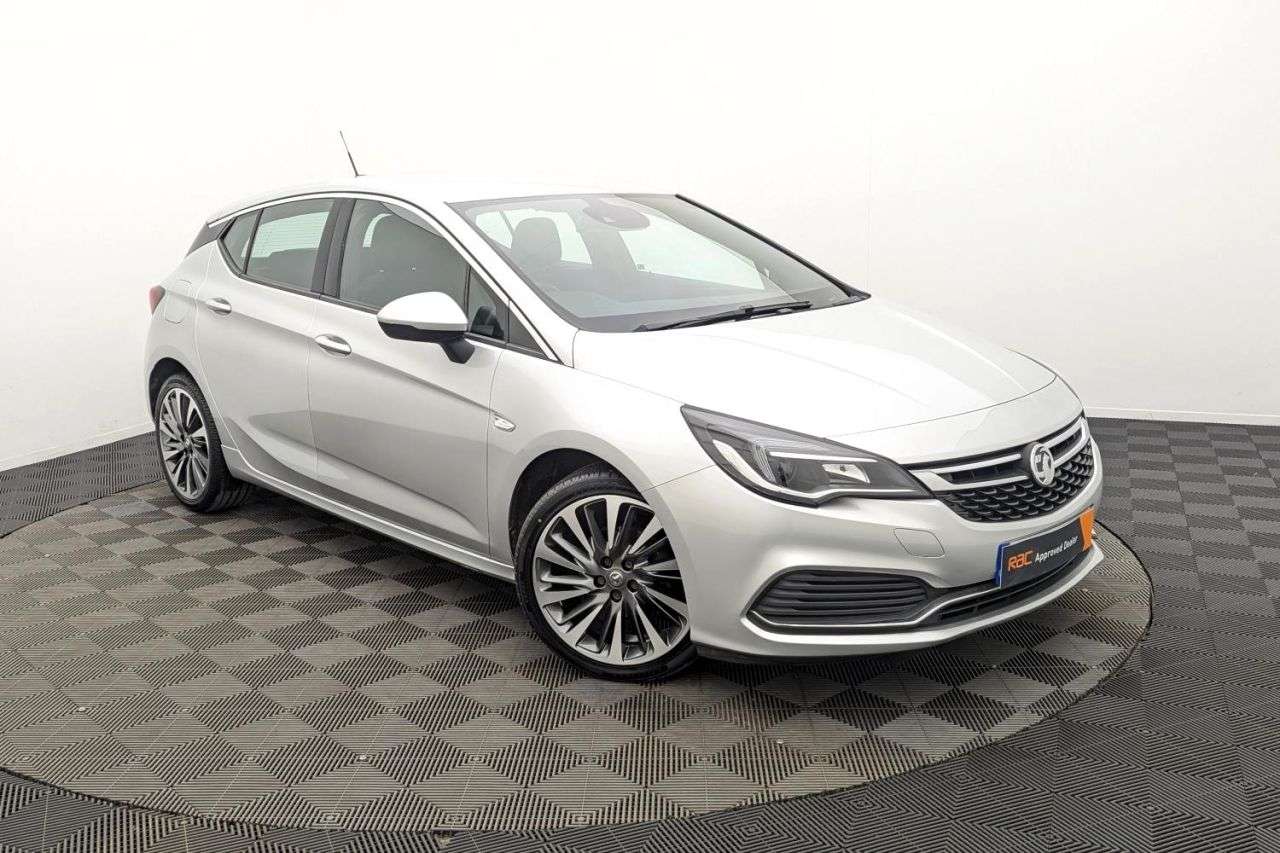 A 2019 VAUXHALL ASTRA 1.4i Turbo SRi VX Line Nav Hatchback 5dr Petrol Manual Euro 6 (s/s) (150 ps A 2019 VAUXHALL ASTRA 1.4i Turbo SRi VX Line Nav Hatchback 5dr Petrol Manual Euro 6 (s/s) (150 ps