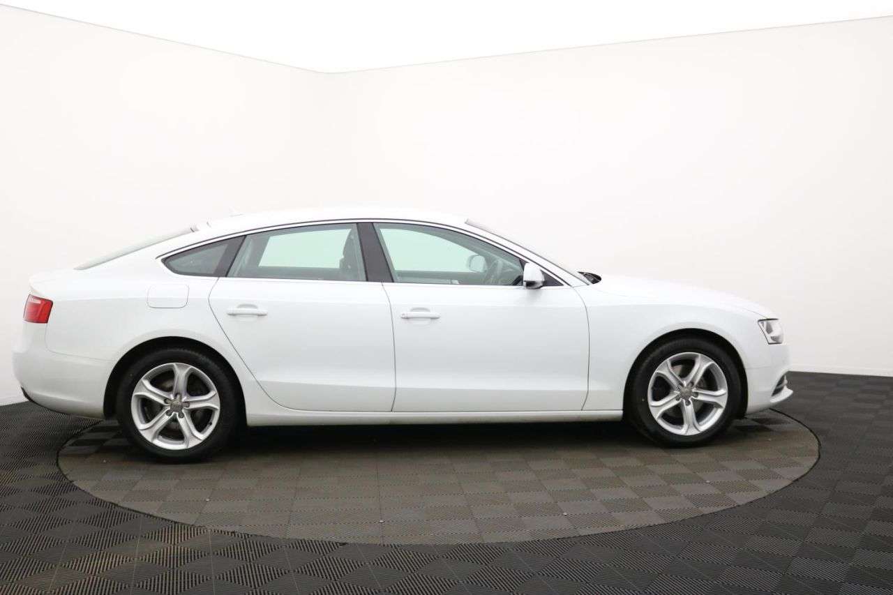 A 2015 AUDI A5 2.0 TDI SE Sportback 5dr Diesel Multitronic Euro 5 (s/s) (177 ps) Award Win A 2015 AUDI A5 2.0 TDI SE Sportback 5dr Diesel Multitronic Euro 5 (s/s) (177 ps) Award Win