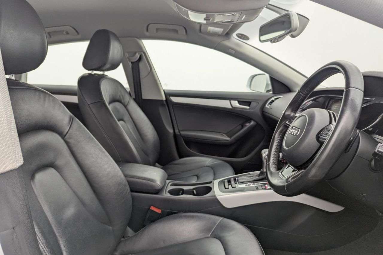 A 2015 AUDI A5 2.0 TDI SE Sportback 5dr Diesel Multitronic Euro 5 (s/s) (177 ps) Award Win A 2015 AUDI A5 2.0 TDI SE Sportback 5dr Diesel Multitronic Euro 5 (s/s) (177 ps) Award Win