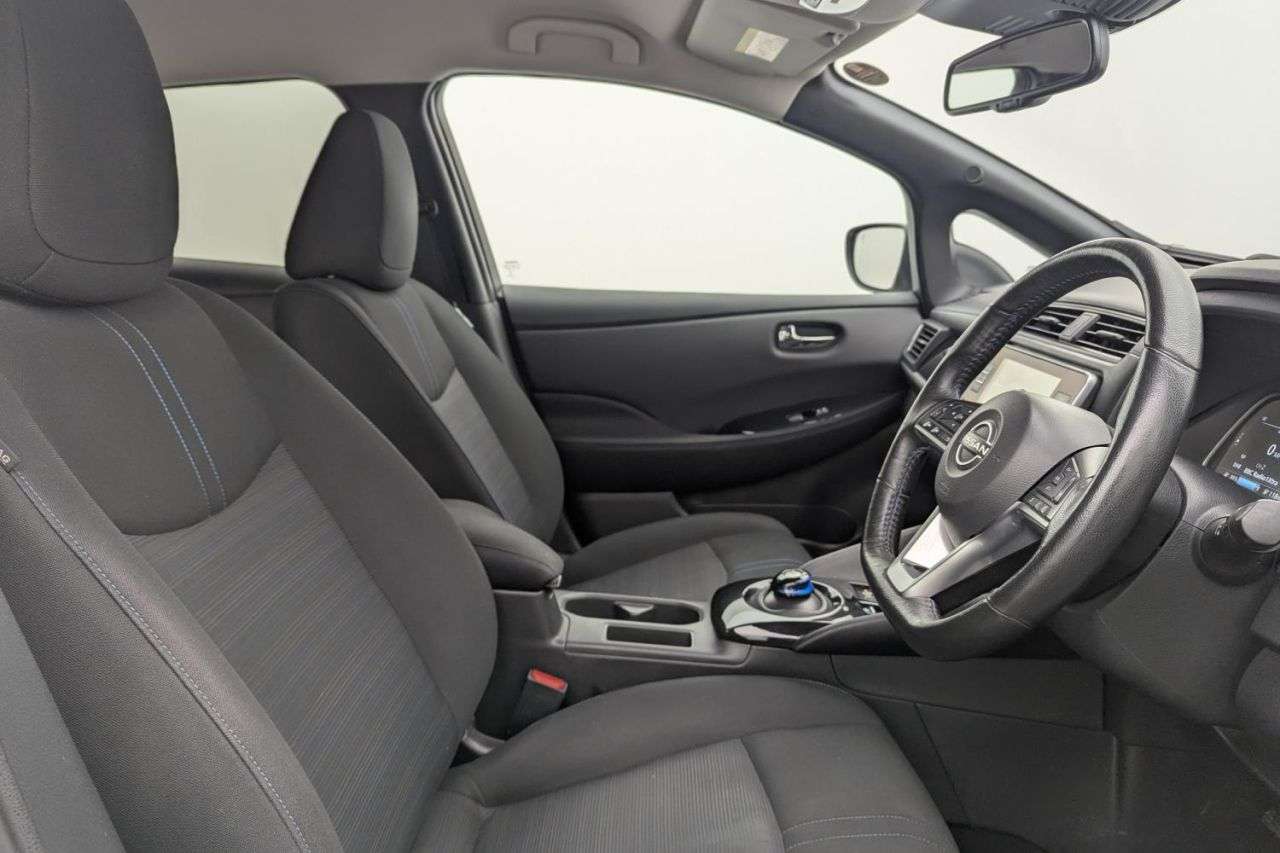 A 2023 NISSAN LEAF 39kWh N-Connecta Hatchback 5dr Electric Auto (150 ps) Award Winning 5 Star A 2023 NISSAN LEAF 39kWh N-Connecta Hatchback 5dr Electric Auto (150 ps) Award Winning 5 Star