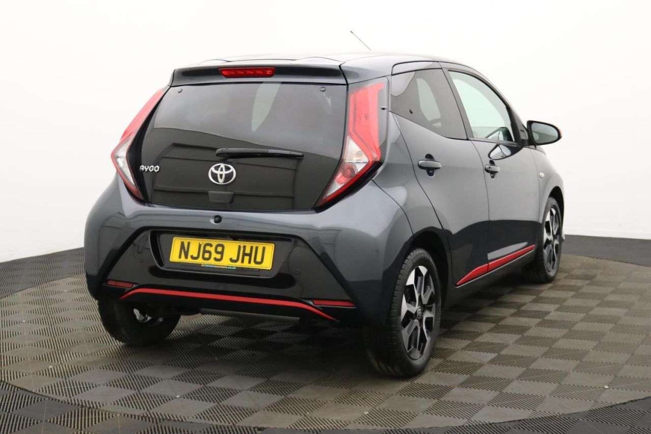 2019 TOYOTA AYGO 2019 TOYOTA AYGO