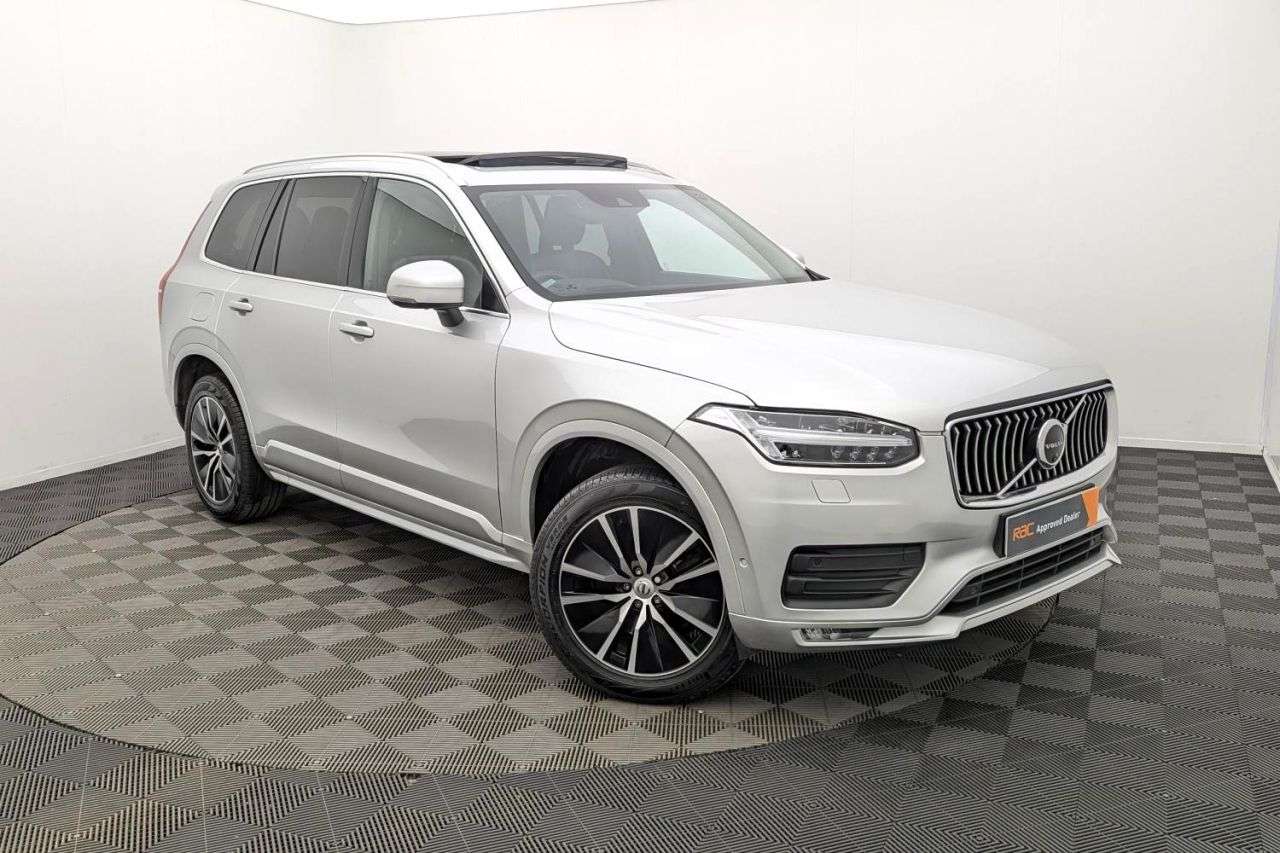 A 2019 VOLVO XC90 2.0 B5 MHEV Momentum SUV 5dr Diesel Hybrid Auto 4WD Euro 6 (s/s) (235 ps) A A 2019 VOLVO XC90 2.0 B5 MHEV Momentum SUV 5dr Diesel Hybrid Auto 4WD Euro 6 (s/s) (235 ps) A