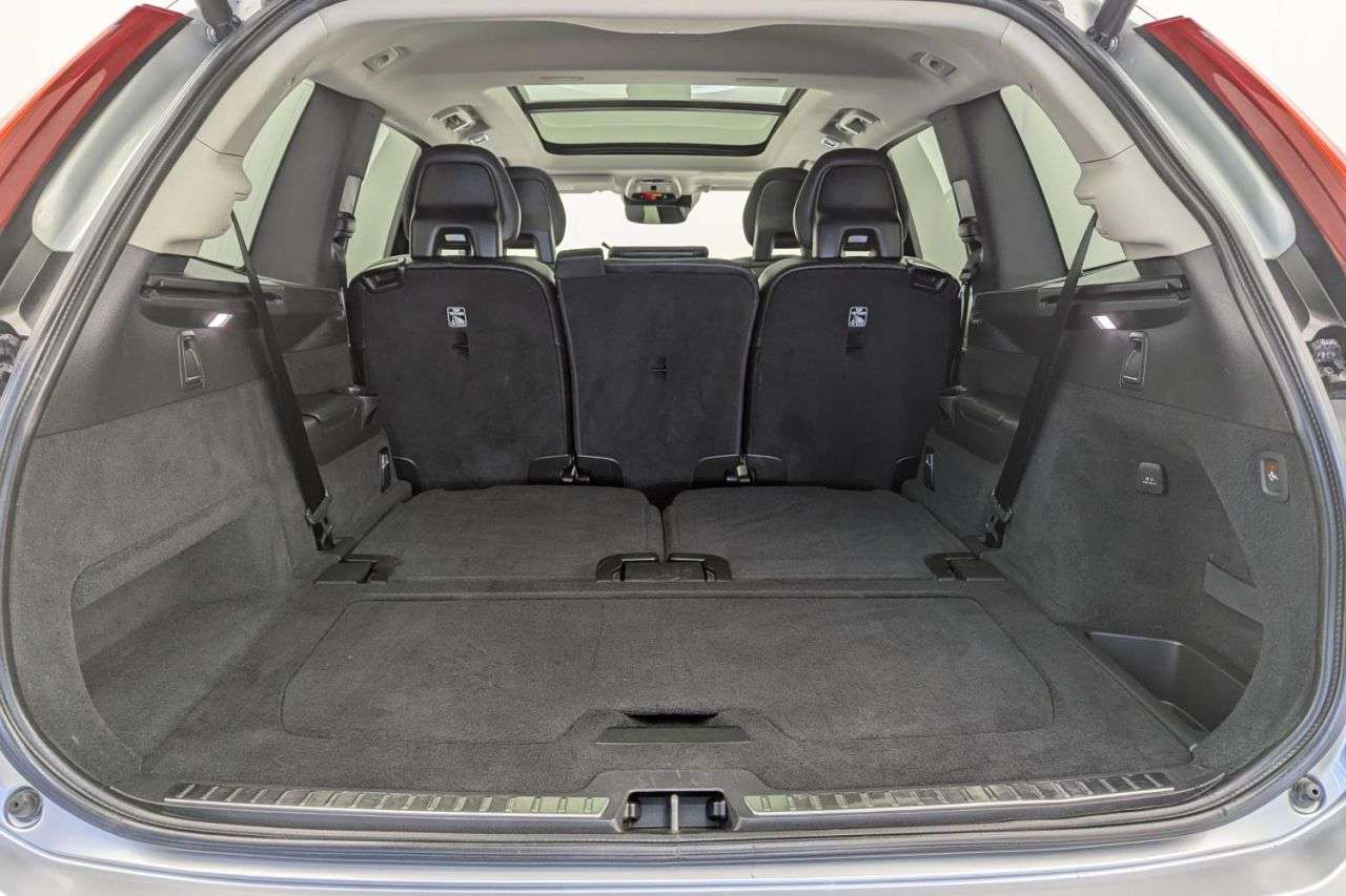 2019 VOLVO XC90 2019 VOLVO XC90