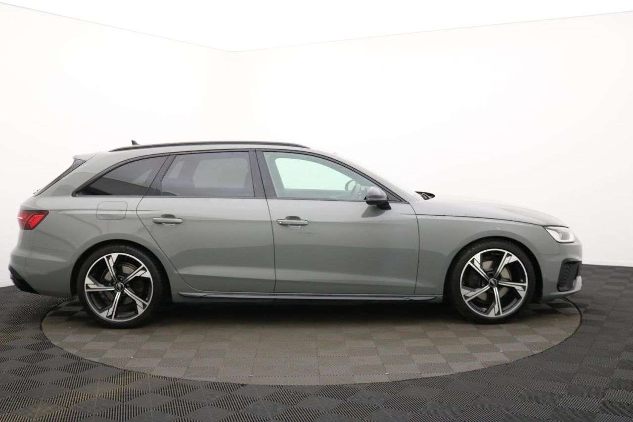 A 2022 AUDI A4 AVANT 2.0 TDI 35 Black Edition Estate 5dr Diesel S Tronic Euro 6 (s/s) (163 ps) A A 2022 AUDI A4 AVANT 2.0 TDI 35 Black Edition Estate 5dr Diesel S Tronic Euro 6 (s/s) (163 ps) A