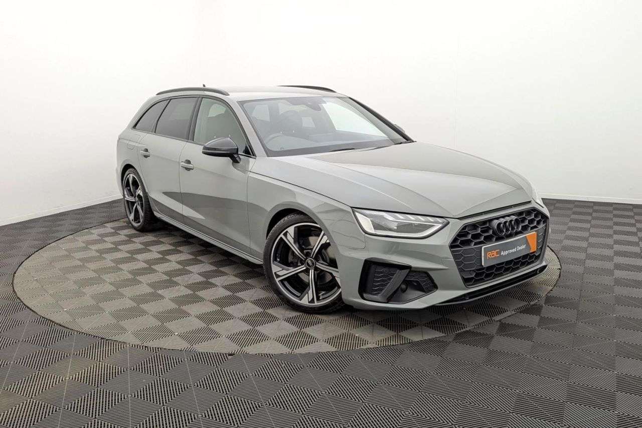A 2022 AUDI A4 AVANT 2.0 TDI 35 Black Edition Estate 5dr Diesel S Tronic Euro 6 (s/s) (163 ps) A A 2022 AUDI A4 AVANT 2.0 TDI 35 Black Edition Estate 5dr Diesel S Tronic Euro 6 (s/s) (163 ps) A