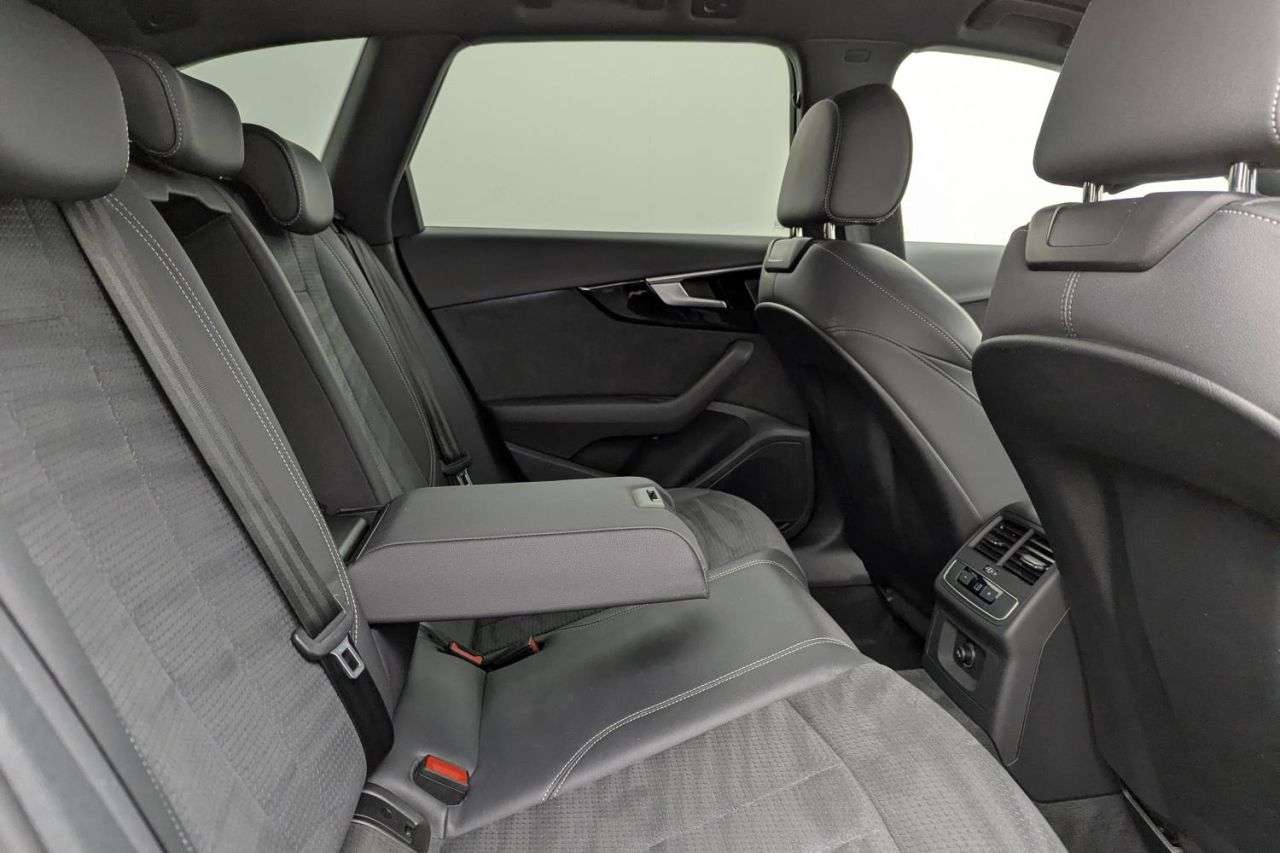 2022 AUDI A4 AVANT 2022 AUDI A4 AVANT