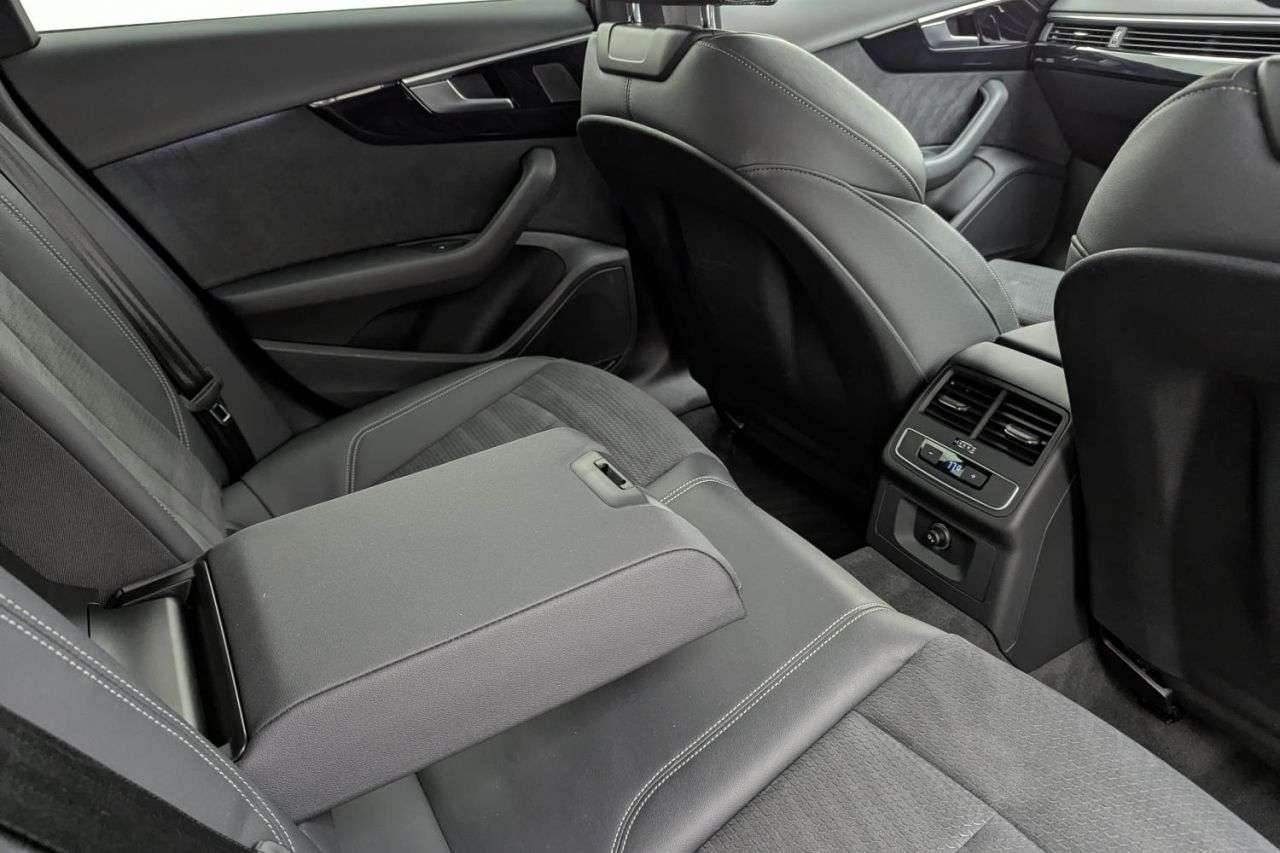 2022 AUDI A4 AVANT 2022 AUDI A4 AVANT