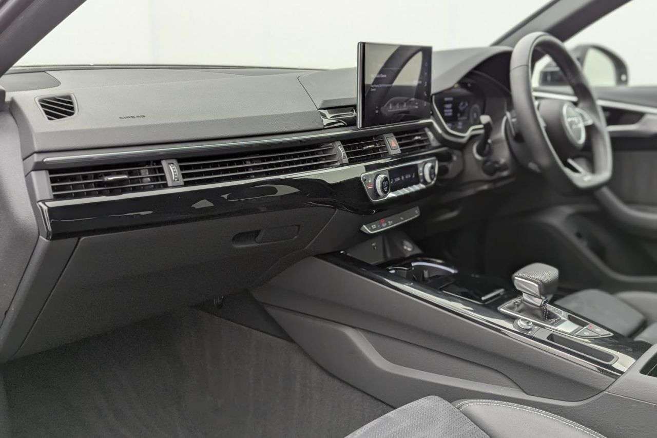 2022 AUDI A4 AVANT 2022 AUDI A4 AVANT