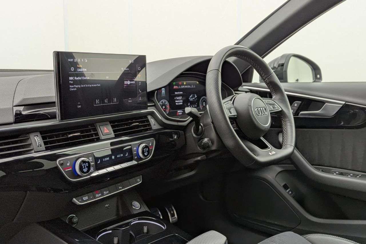 2022 AUDI A4 AVANT 2022 AUDI A4 AVANT