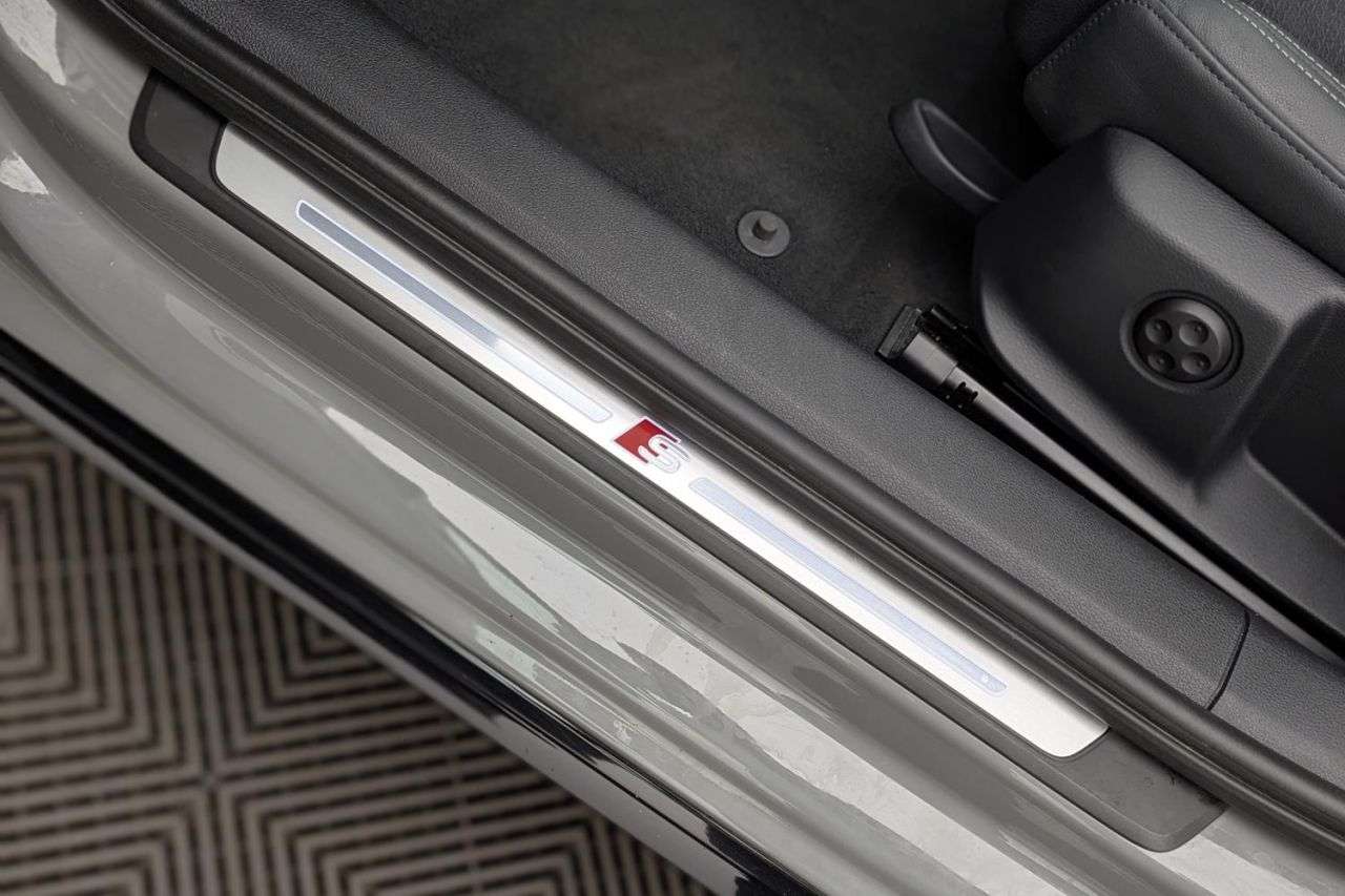 2022 AUDI A4 AVANT 2022 AUDI A4 AVANT