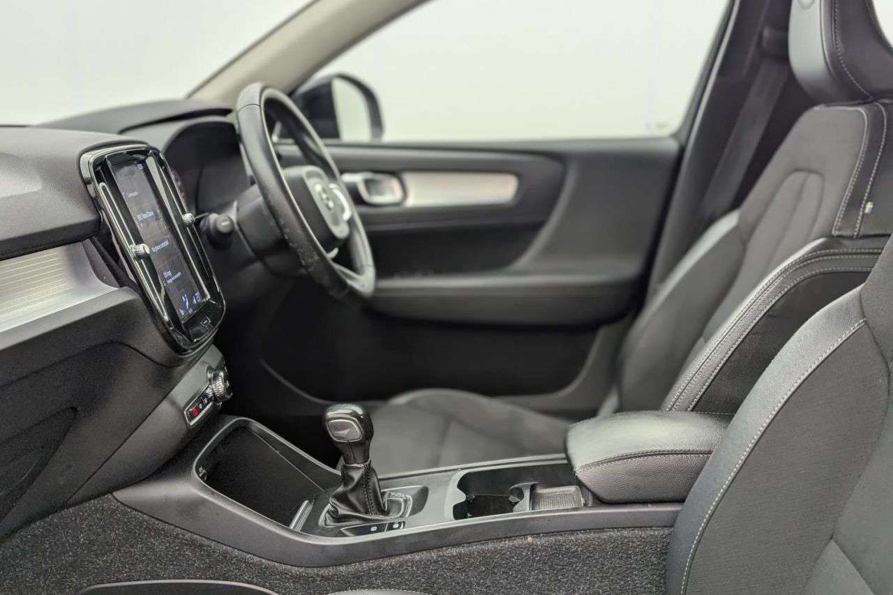 2018 VOLVO XC40 2018 VOLVO XC40