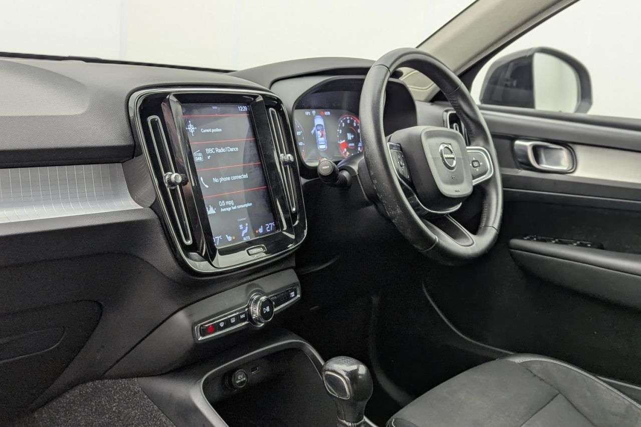 2018 VOLVO XC40 2018 VOLVO XC40