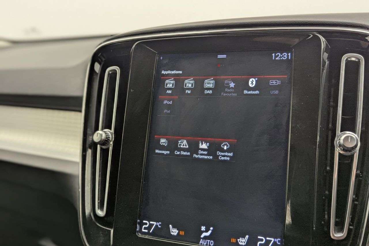 2018 VOLVO XC40 2018 VOLVO XC40