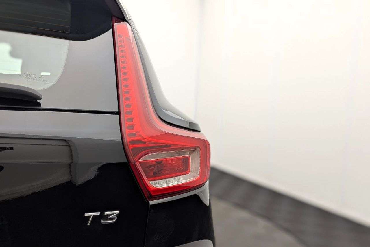 2018 VOLVO XC40 2018 VOLVO XC40