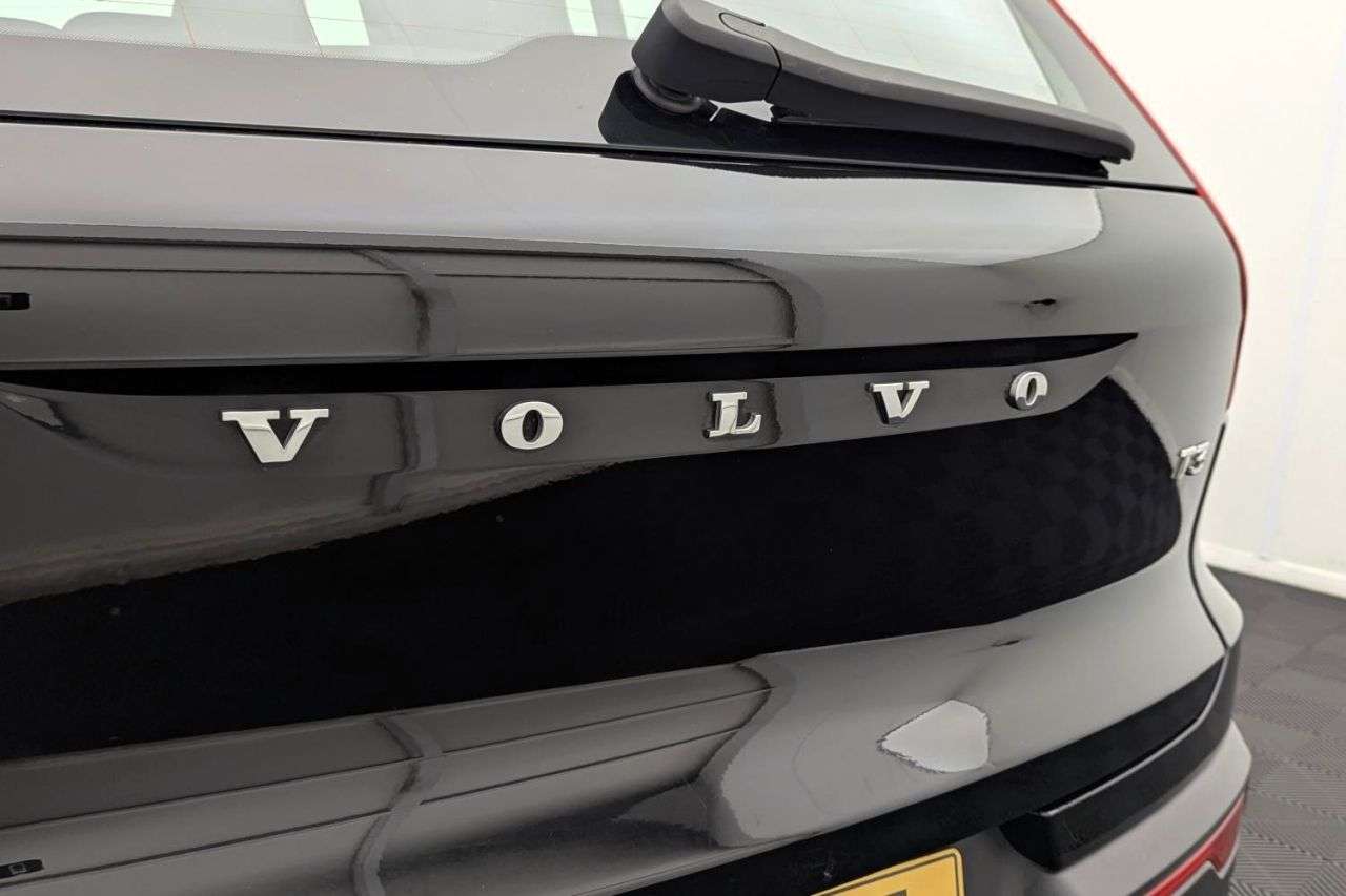 2018 VOLVO XC40 2018 VOLVO XC40