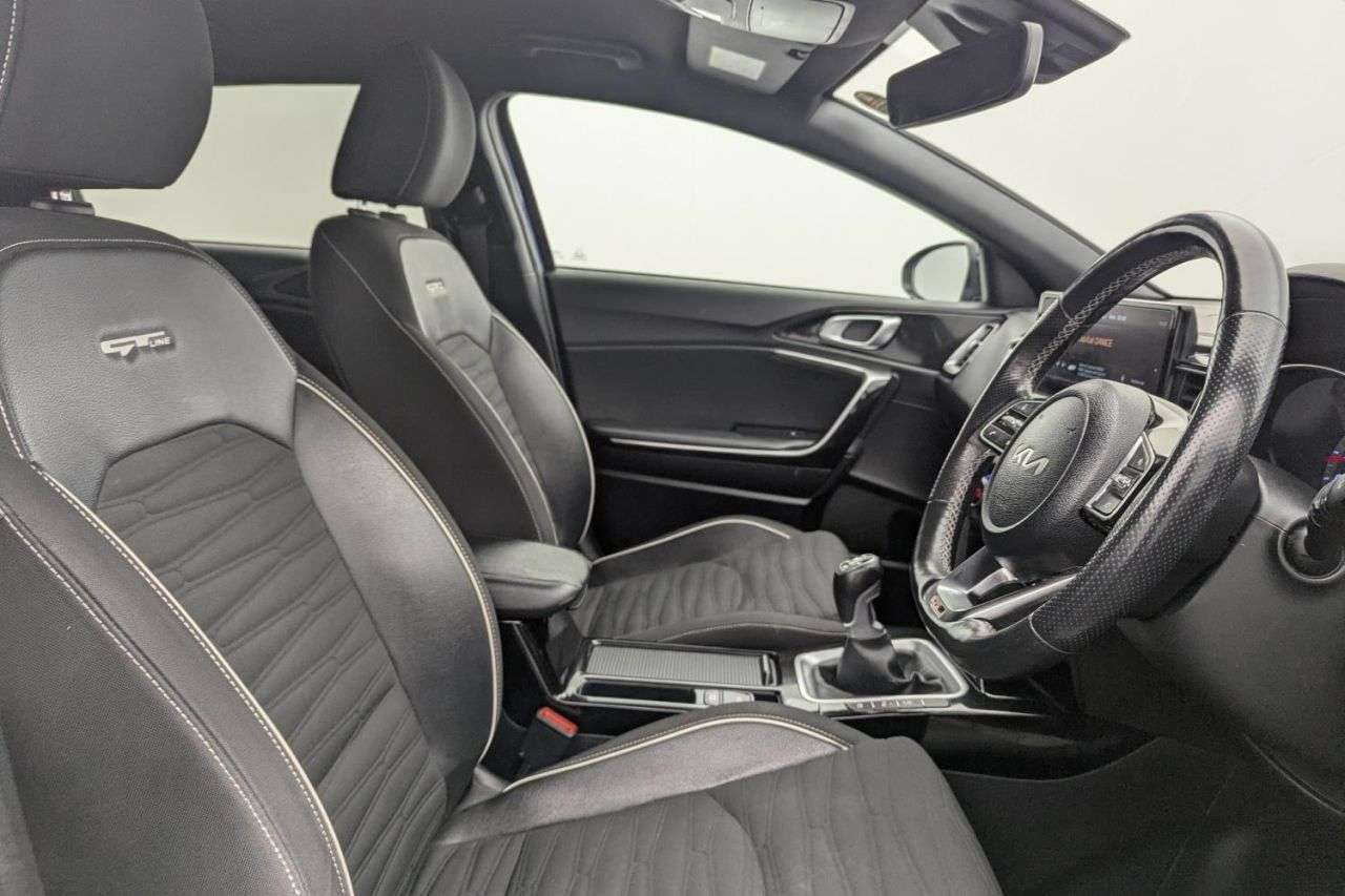 A 2023 KIA PROCEED 1.5 T-GDi GT-Line Shooting Brake 5dr Petrol Manual Euro 6 (s/s) (158 bhp) A A 2023 KIA PROCEED 1.5 T-GDi GT-Line Shooting Brake 5dr Petrol Manual Euro 6 (s/s) (158 bhp) A