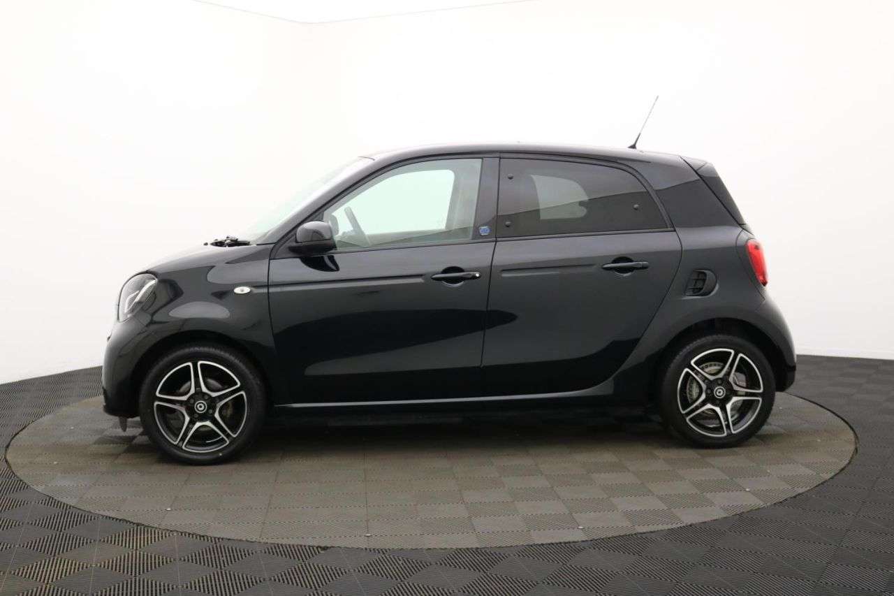 2021 SMART FORFOUR 2021 SMART FORFOUR