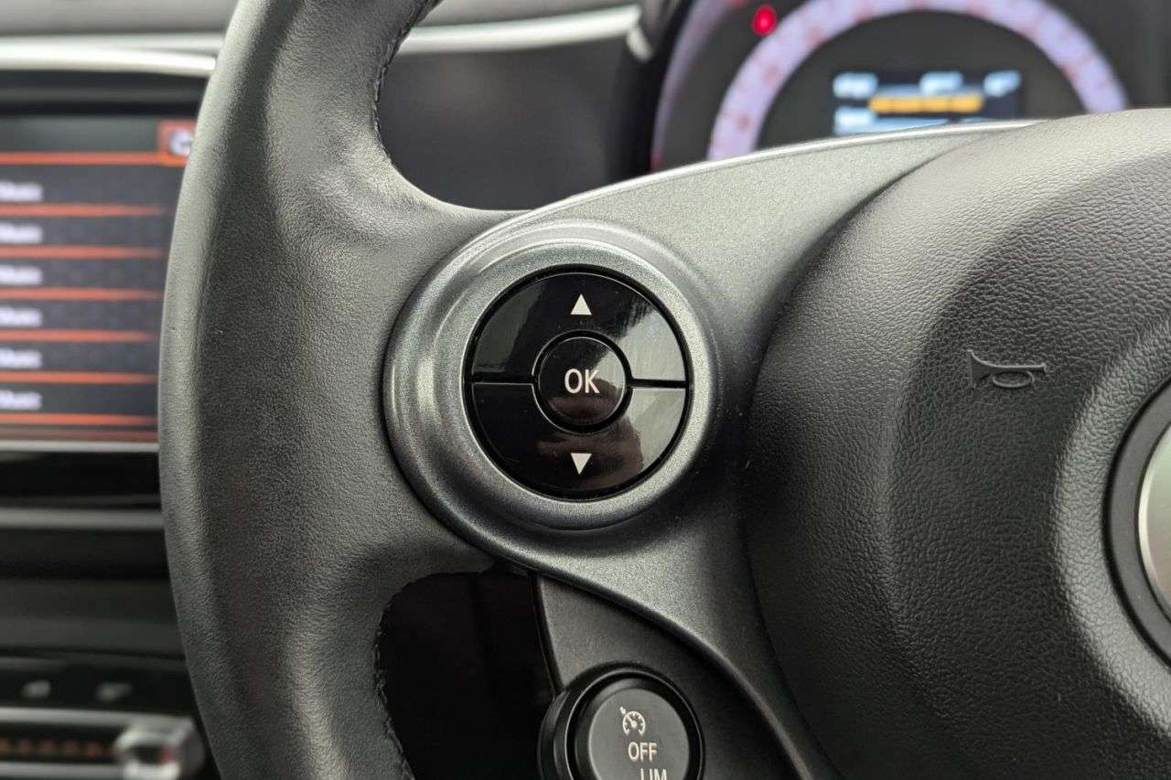 2021 SMART FORFOUR 2021 SMART FORFOUR