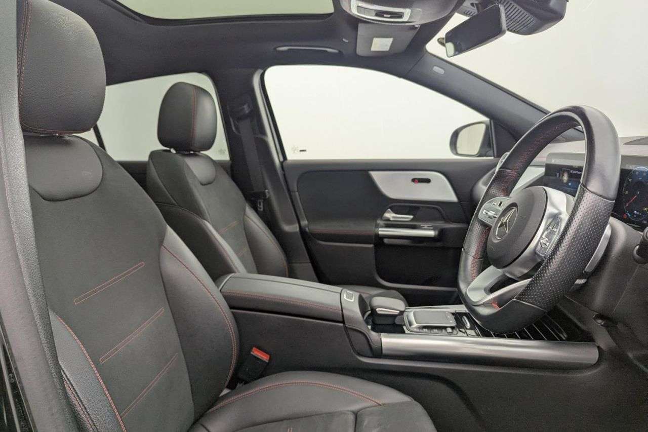 A 2021 MERCEDES-BENZ EQA EQA 250 66.5kWh AMG Line SUV 5dr Electric Auto (190 ps) Award Winning 5 Sta A 2021 MERCEDES-BENZ EQA EQA 250 66.5kWh AMG Line SUV 5dr Electric Auto (190 ps) Award Winning 5 Sta