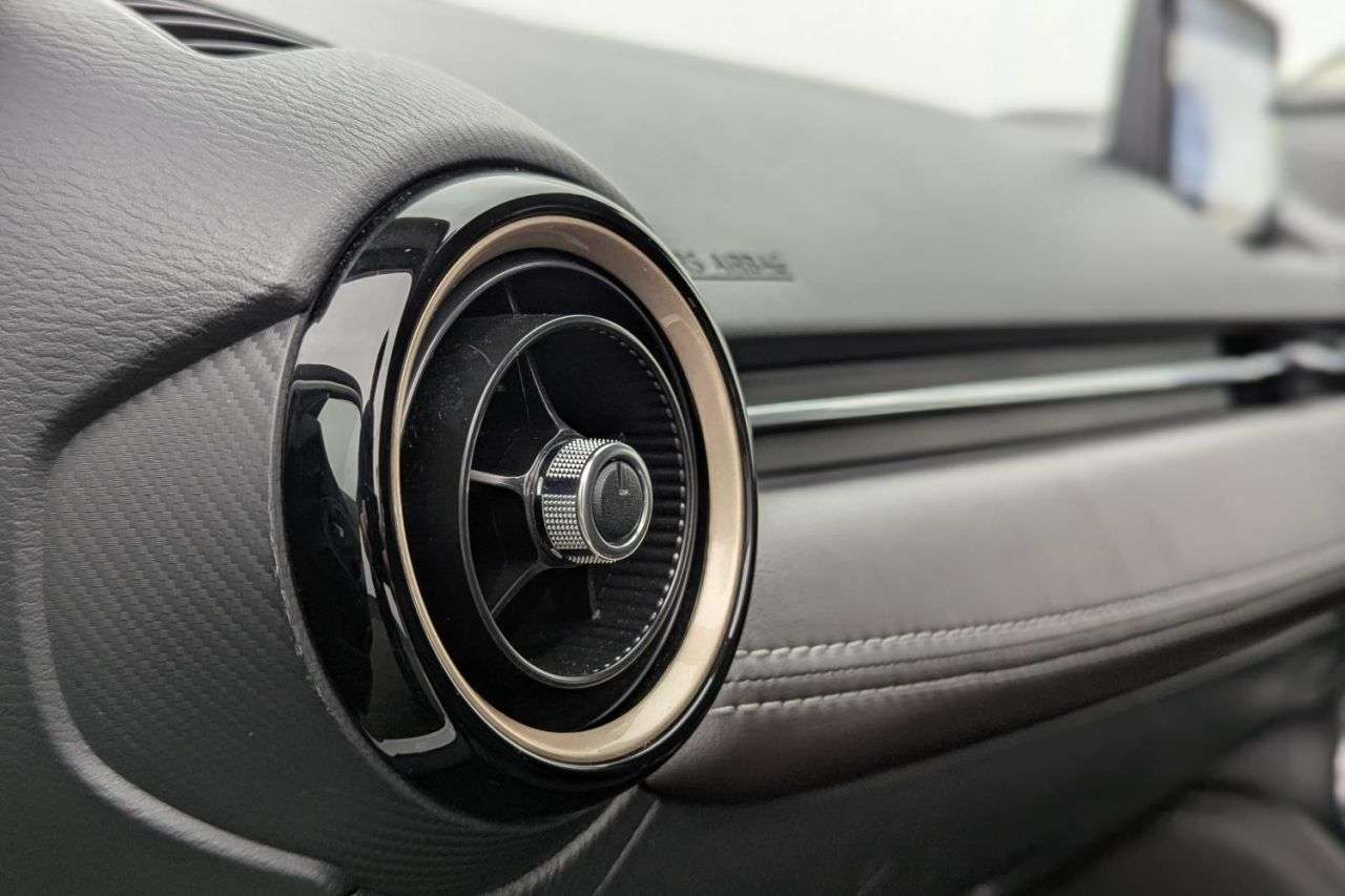 2018 MAZDA MAZDA2 2018 MAZDA MAZDA2