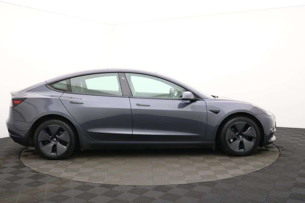 A 2022 TESLA MODEL 3 (Dual Motor) Long Range Saloon 4dr Electric Auto 4WDE (346 ps) Award Winnin A 2022 TESLA MODEL 3 (Dual Motor) Long Range Saloon 4dr Electric Auto 4WDE (346 ps) Award Winnin