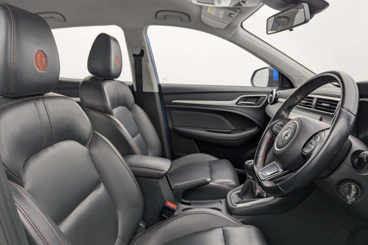 A 2021 MG MG ZS 1.5 VTi-TECH Exclusive SUV 5dr Petrol Manual Euro 6 (s/s) (106 ps) Award Wi A 2021 MG MG ZS 1.5 VTi-TECH Exclusive SUV 5dr Petrol Manual Euro 6 (s/s) (106 ps) Award Wi