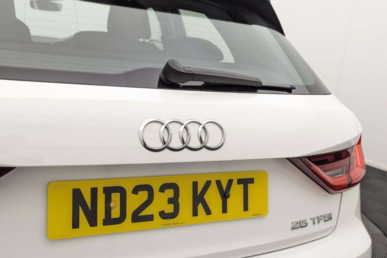 2023 AUDI A1 2023 AUDI A1