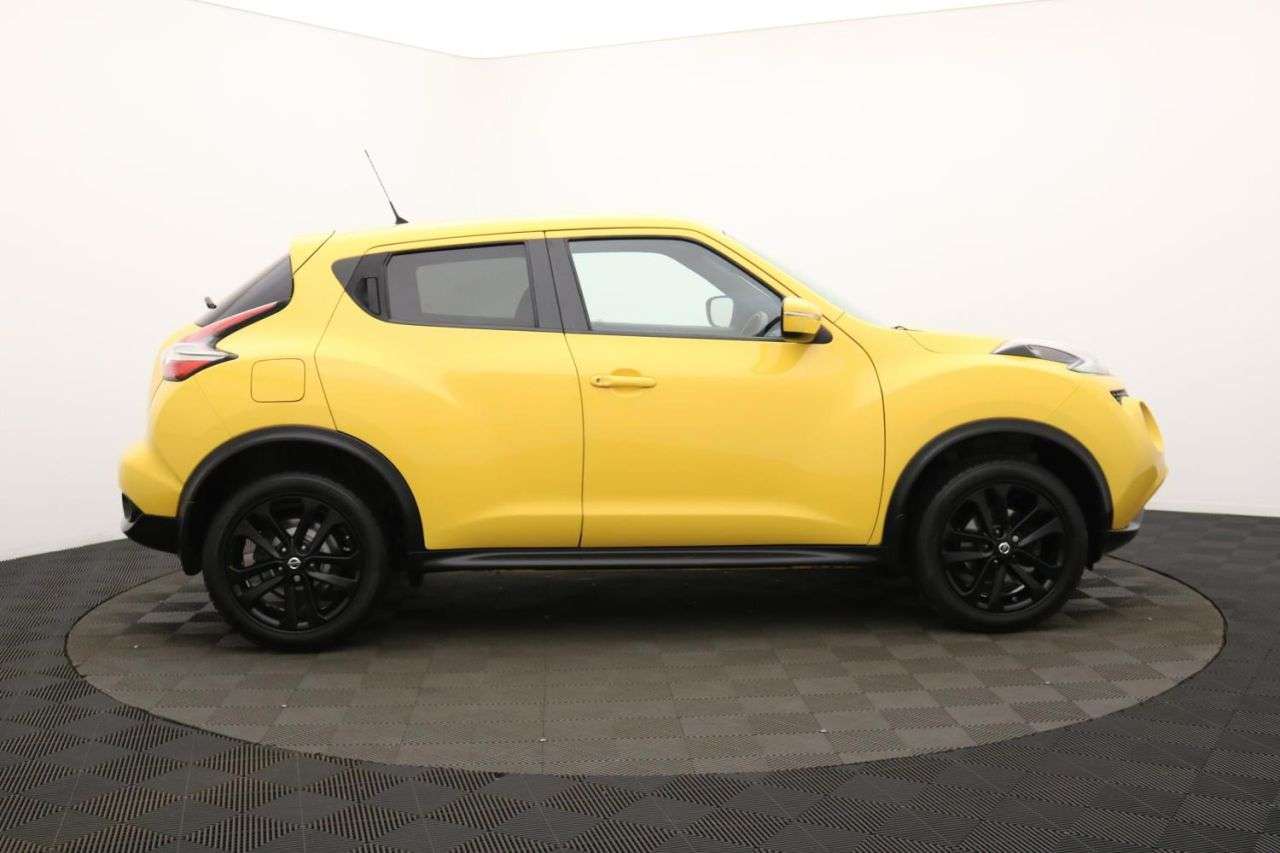 A 2016 NISSAN JUKE 1.6 Acenta Premium SUV 5dr Petrol XTRON Euro 6 (117 ps) Award Winning 5 Sta A 2016 NISSAN JUKE 1.6 Acenta Premium SUV 5dr Petrol XTRON Euro 6 (117 ps) Award Winning 5 Sta