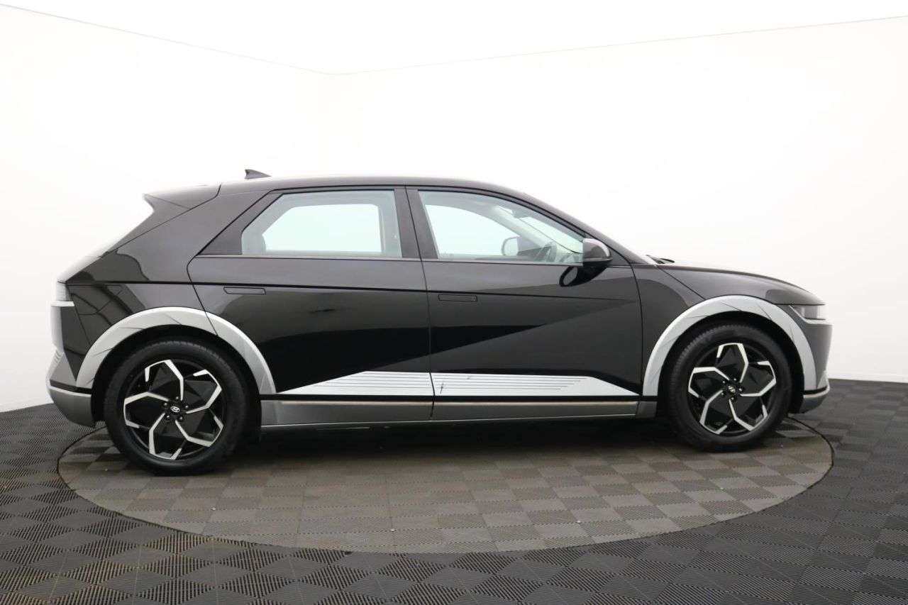 A 2022 HYUNDAI IONIQ 5 73kWh Premium Hatchback 5dr Electric Auto (217 ps) Award Winning 5 Star Dea A 2022 HYUNDAI IONIQ 5 73kWh Premium Hatchback 5dr Electric Auto (217 ps) Award Winning 5 Star Dea