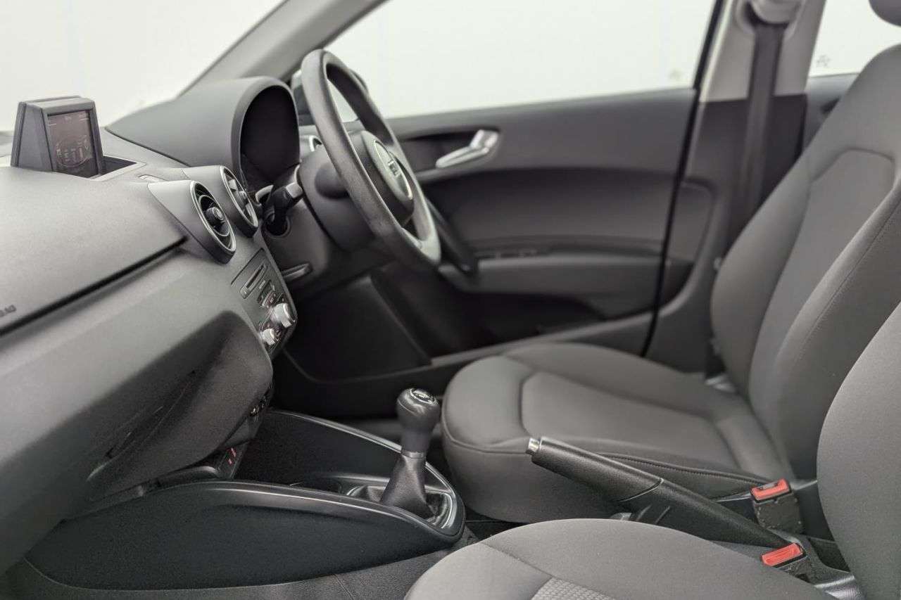 2012 AUDI A1 2012 AUDI A1