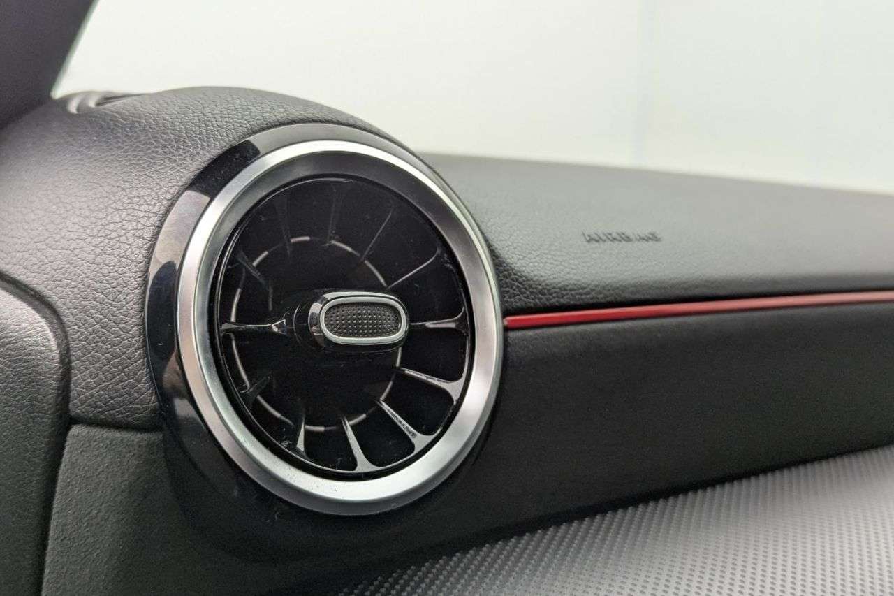 2018 MERCEDES-BENZ A-CLASS 2018 MERCEDES-BENZ A-CLASS