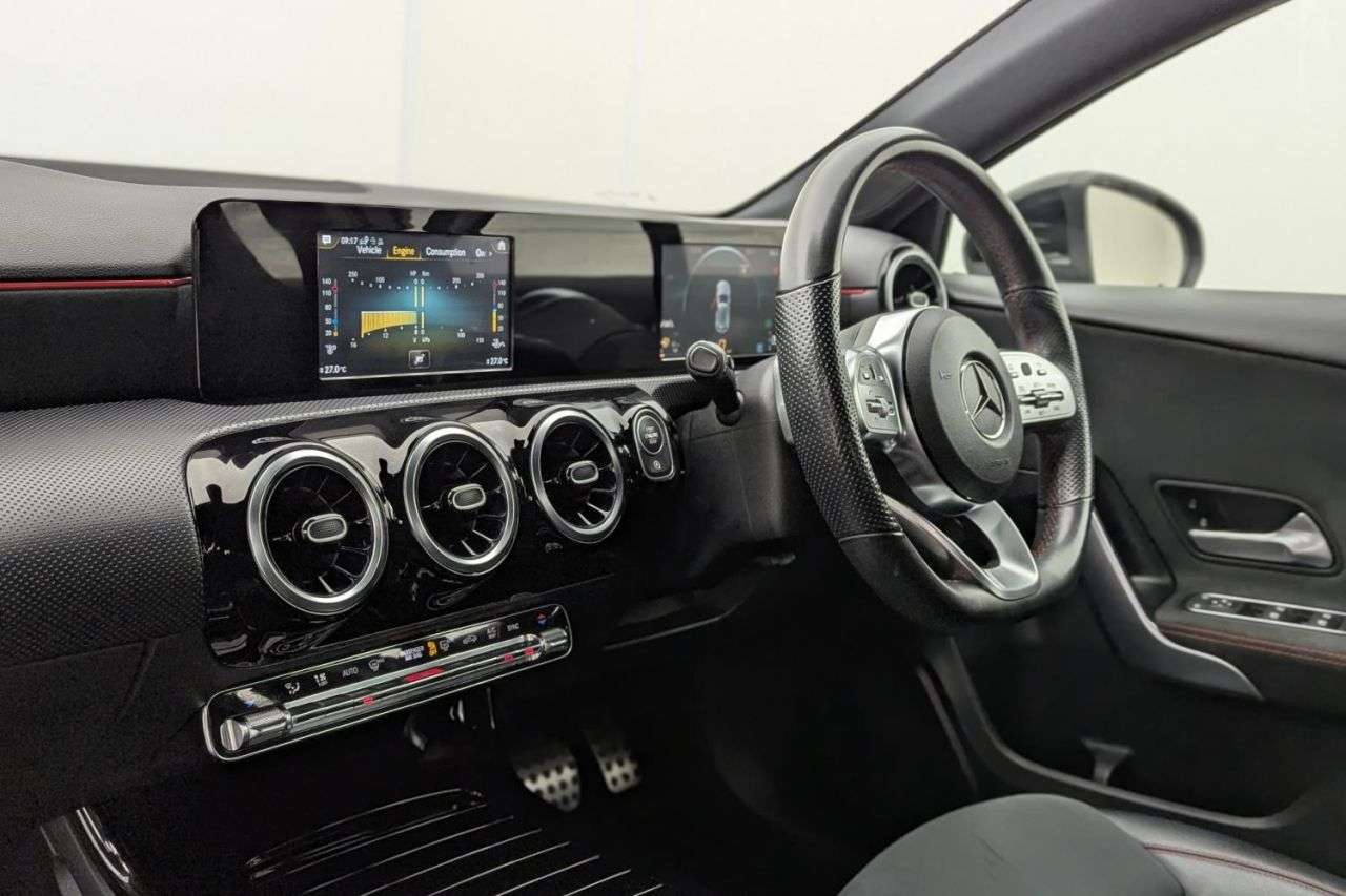 2018 MERCEDES-BENZ A-CLASS 2018 MERCEDES-BENZ A-CLASS