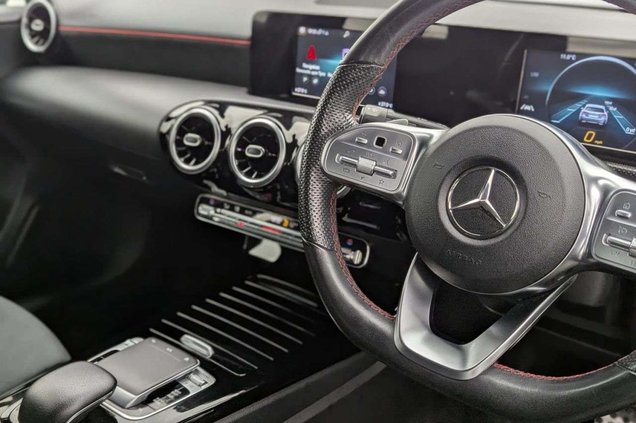 2018 MERCEDES-BENZ A-CLASS 2018 MERCEDES-BENZ A-CLASS