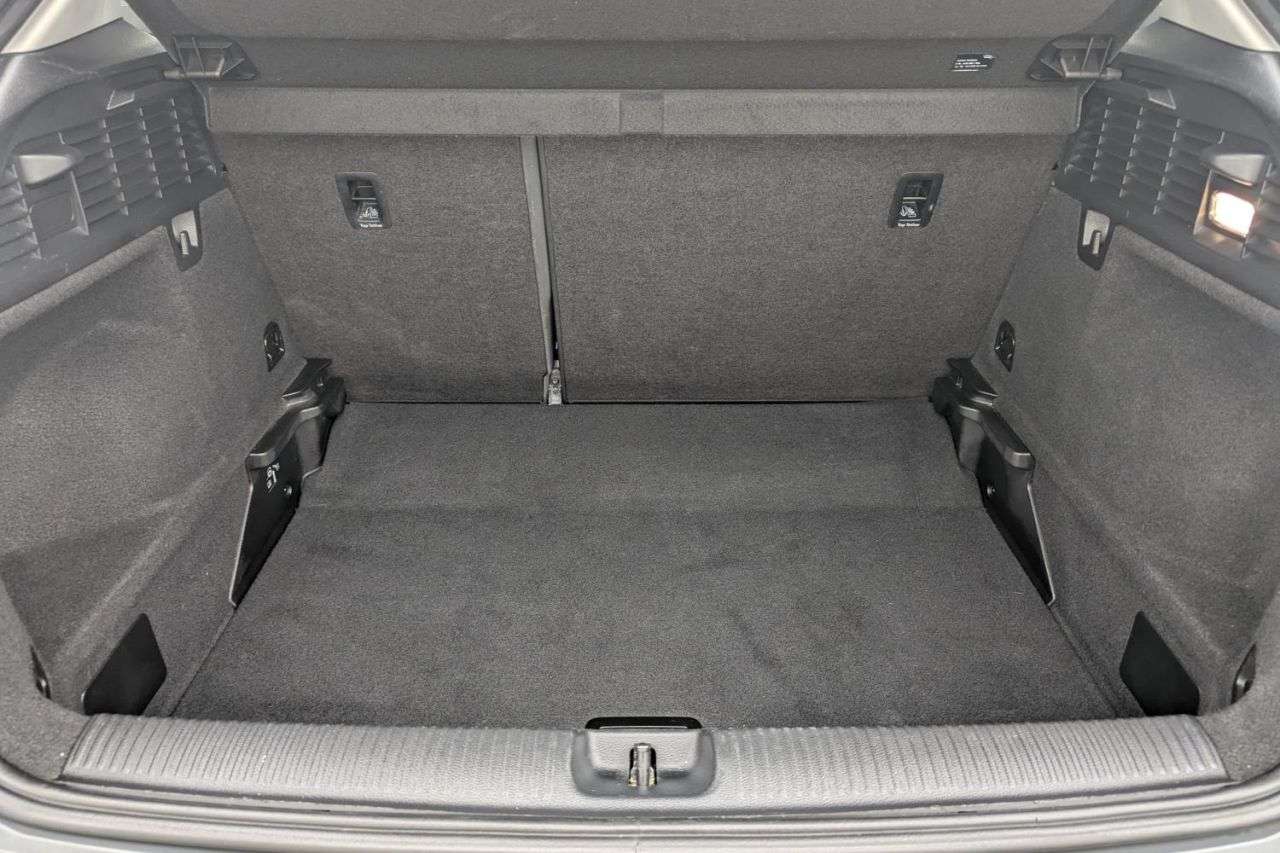 2019 AUDI Q2 2019 AUDI Q2