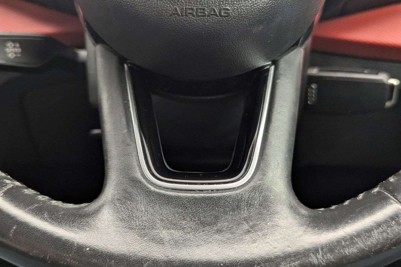 2019 AUDI Q2 2019 AUDI Q2