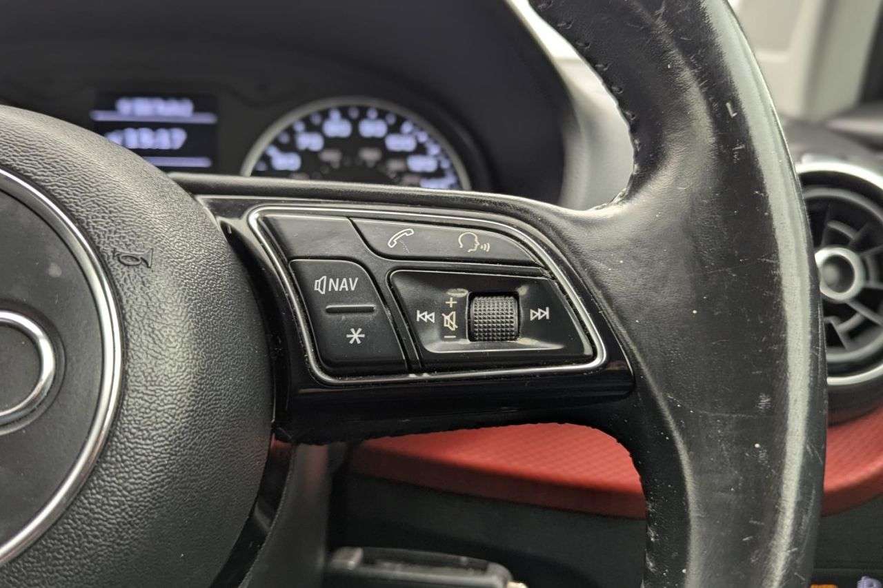 2019 AUDI Q2 2019 AUDI Q2