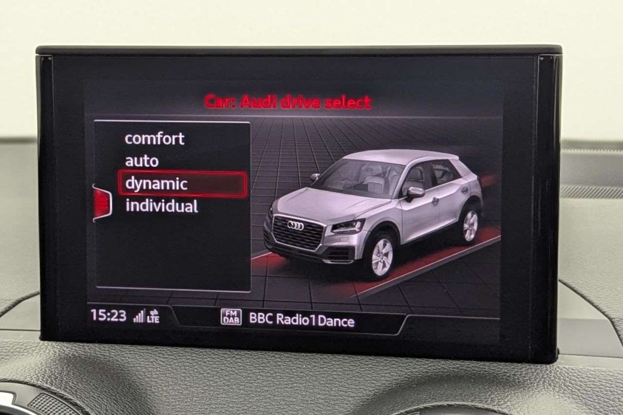 2019 AUDI Q2 2019 AUDI Q2