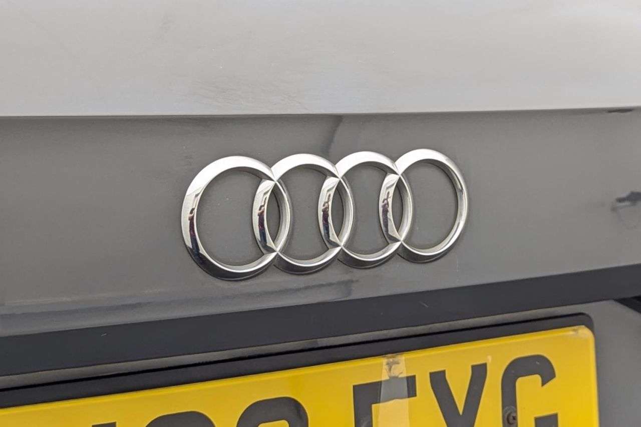 2019 AUDI Q2 2019 AUDI Q2