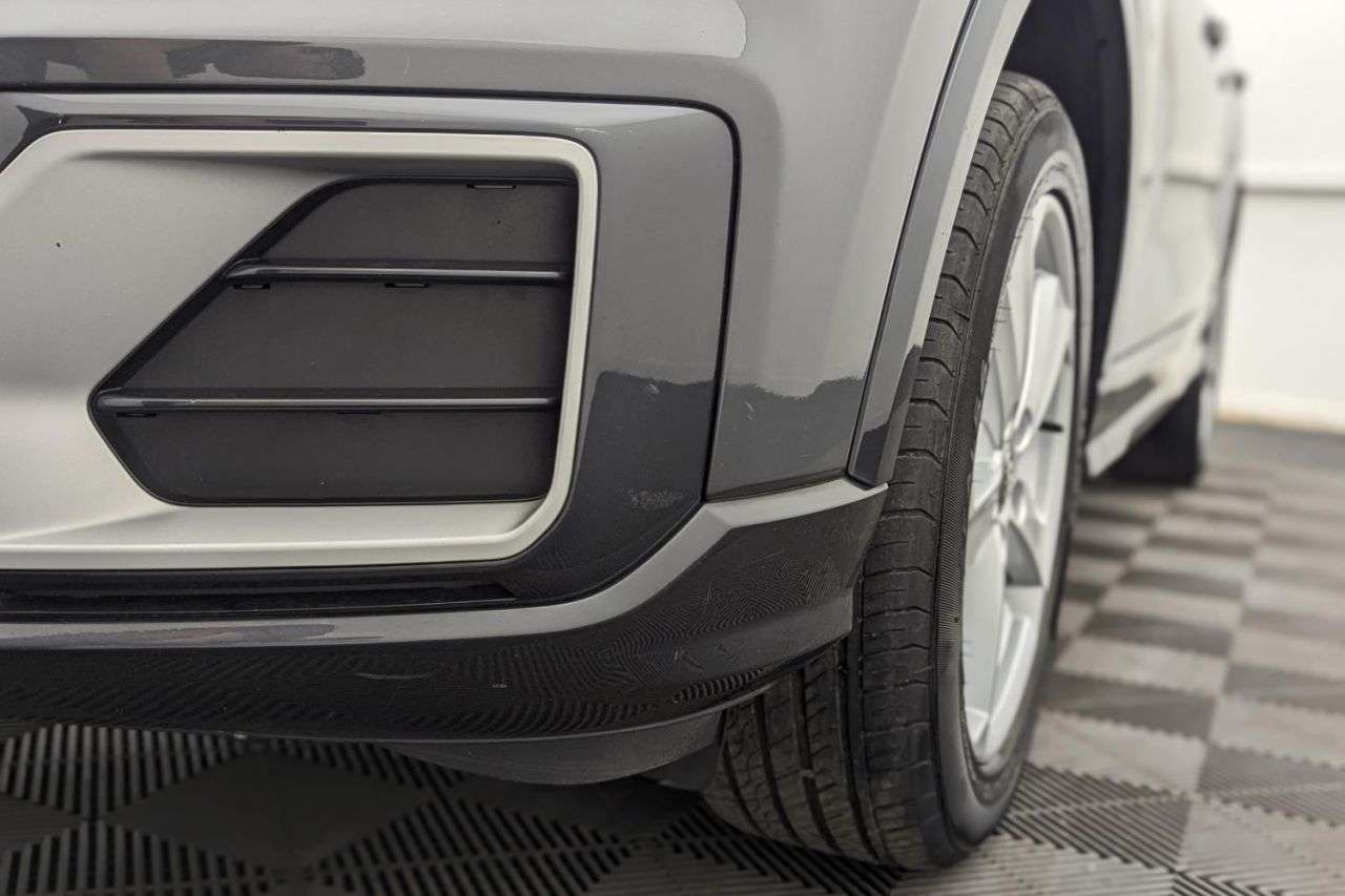 2019 AUDI Q2 2019 AUDI Q2