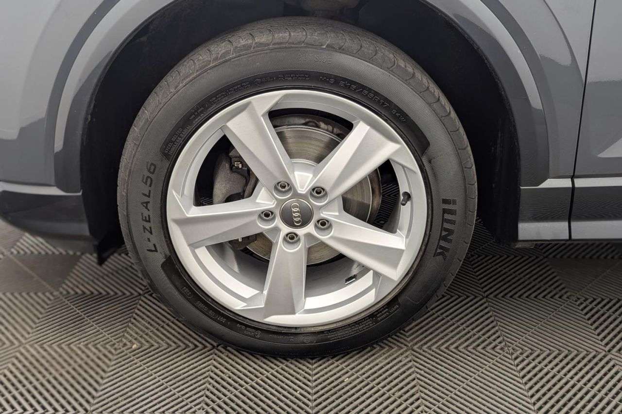 2019 AUDI Q2 2019 AUDI Q2