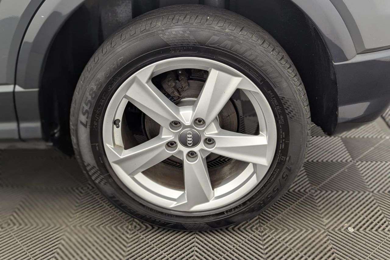 2019 AUDI Q2 2019 AUDI Q2