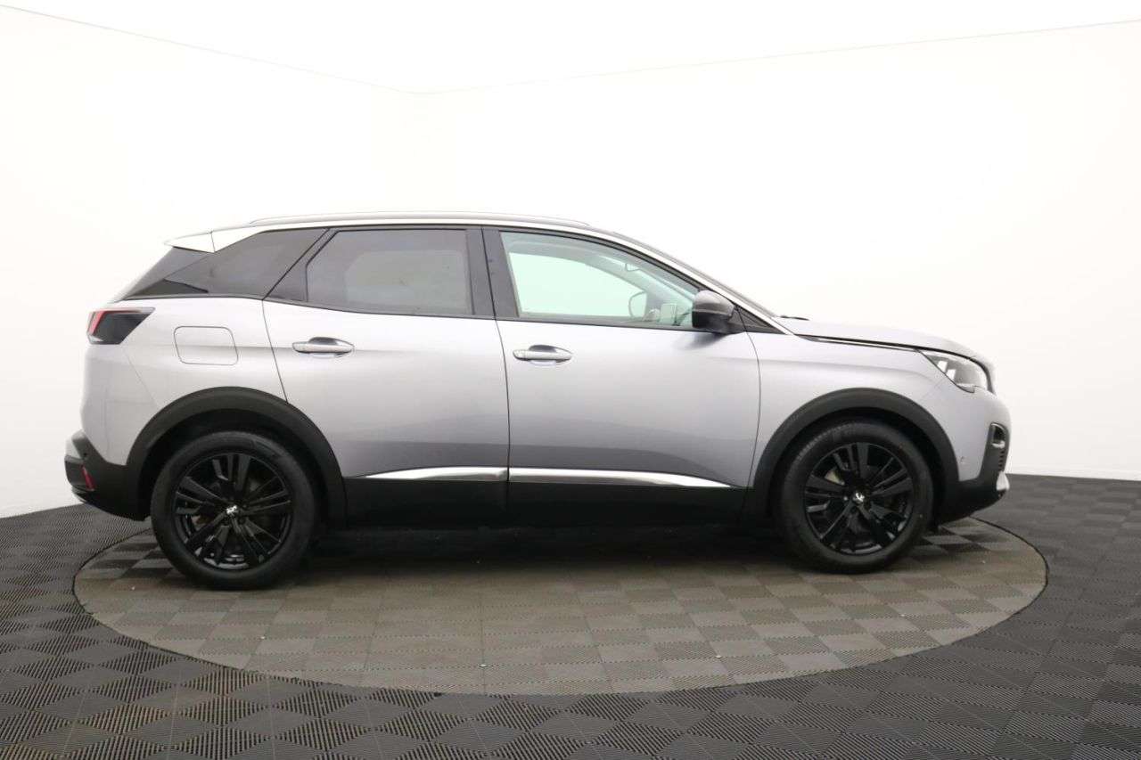 A 2019 PEUGEOT 3008 1.5 BlueHDi Allure SUV 5dr Diesel Manual Euro 6 (s/s) (130 ps) Award Winnin A 2019 PEUGEOT 3008 1.5 BlueHDi Allure SUV 5dr Diesel Manual Euro 6 (s/s) (130 ps) Award Winnin