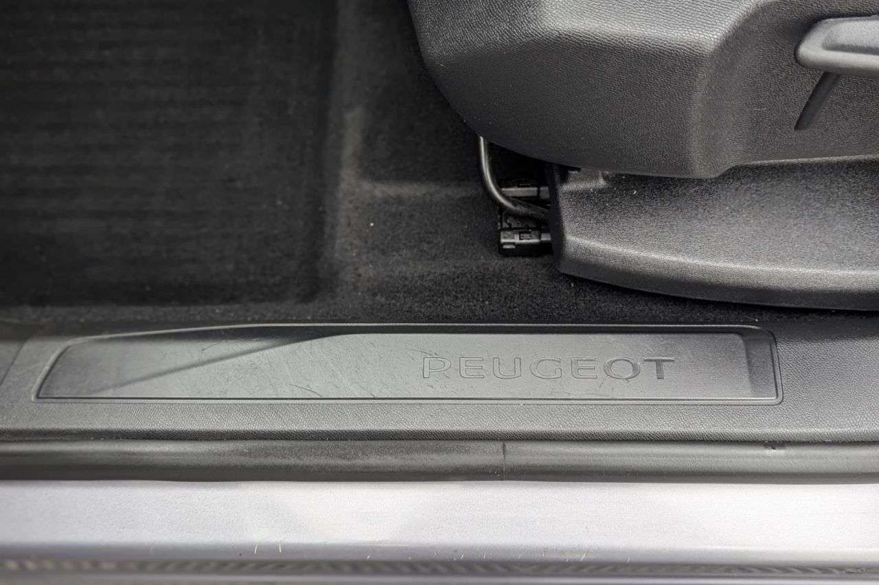 2019 PEUGEOT 3008 2019 PEUGEOT 3008