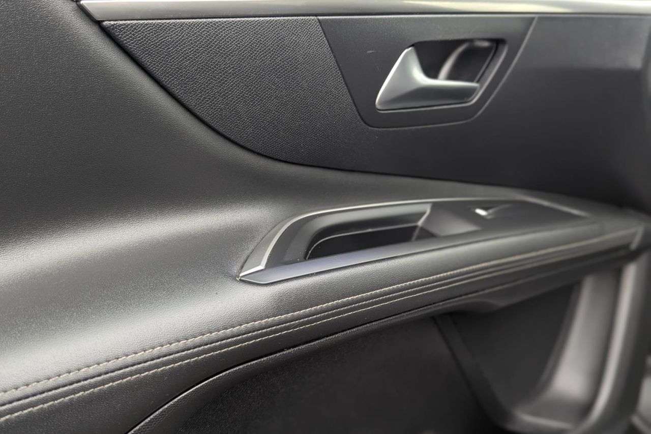 2019 PEUGEOT 3008 2019 PEUGEOT 3008