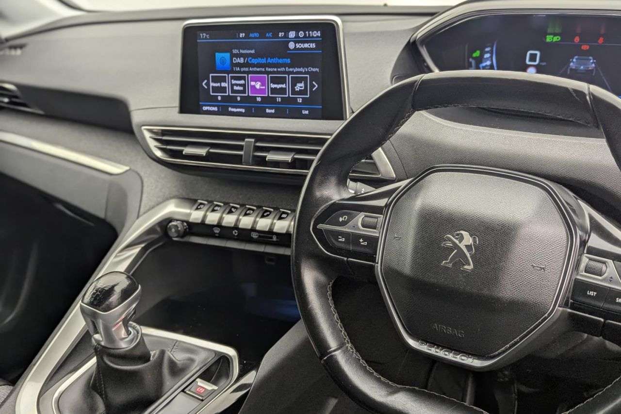 2019 PEUGEOT 3008 2019 PEUGEOT 3008