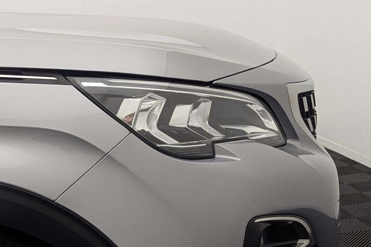 2019 PEUGEOT 3008 2019 PEUGEOT 3008