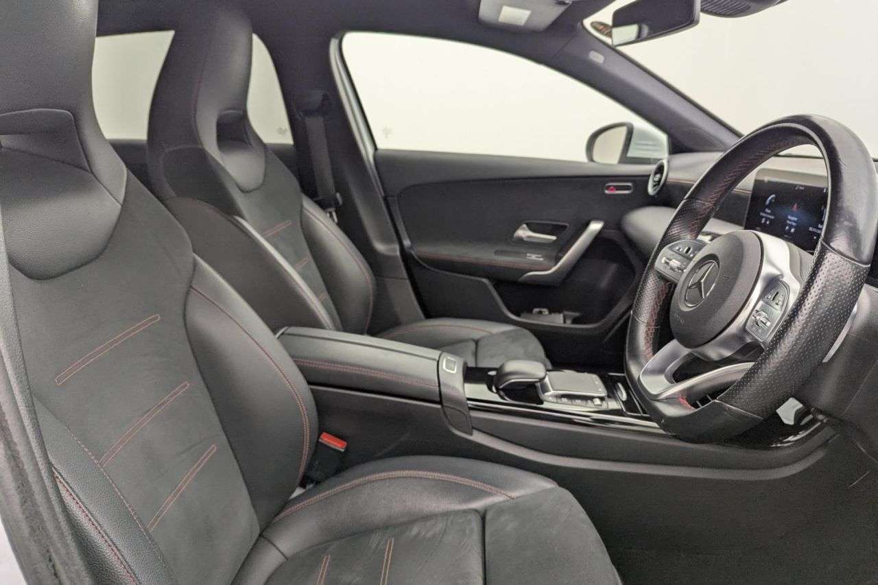 A 2020 MERCEDES-BENZ A-CLASS 1.3 A200 AMG Line (Executive) Hatchback 5dr Petrol 7G-DCT Euro 6 (s/s) (163 A 2020 MERCEDES-BENZ A-CLASS 1.3 A200 AMG Line (Executive) Hatchback 5dr Petrol 7G-DCT Euro 6 (s/s) (163